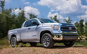   Toyota Tundra Double Cab SR5 TRD - 2014