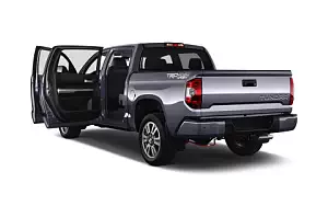   Toyota Tundra TRD Sport CrewMax Cab - 2017
