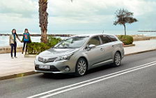   Toyota Avensis Wagon - 2011
