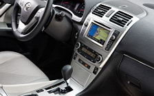   Toyota Avensis Wagon - 2011