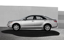   Toyota Camry - 2009