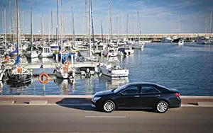   Toyota Camry - 2011