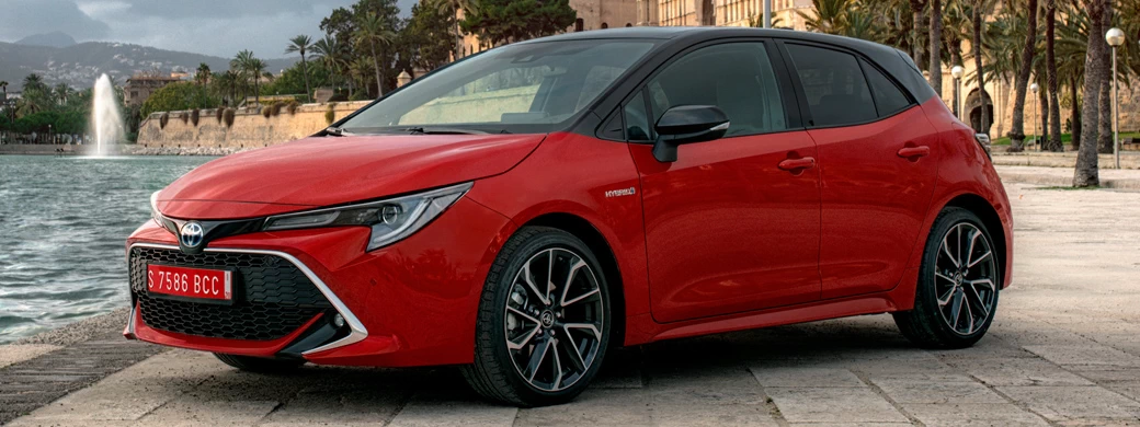   Toyota Corolla Hatchback Hybrid 2.0L - 2019 - Car wallpapers