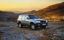   Toyota Land Cruiser 100 - 2001