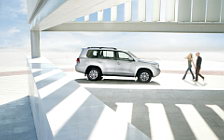   Toyota Land Cruiser 200 - 2007