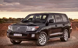   Toyota Land Cruiser 200 - 2012