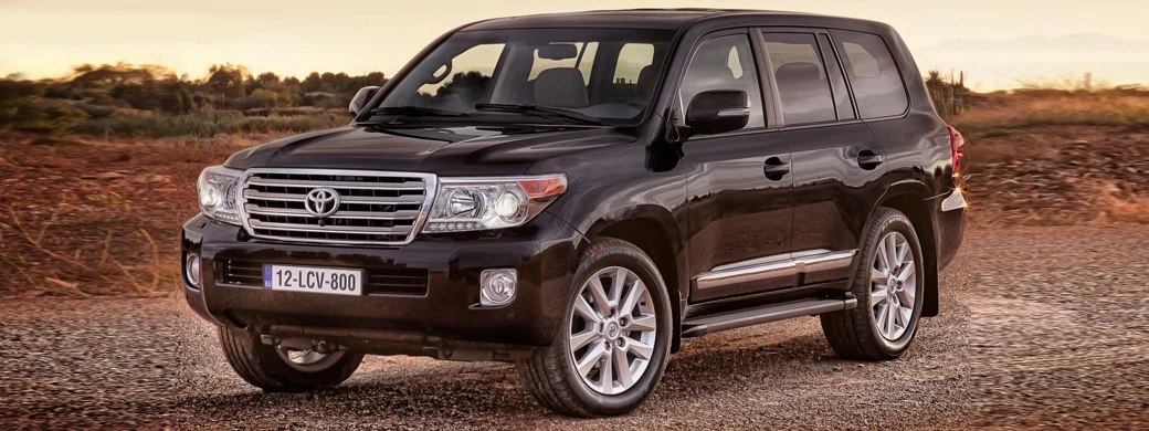   Toyota Land Cruiser 200 - 2012 - Car wallpapers