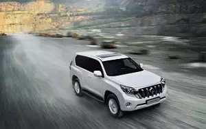   Toyota Land Cruiser Prado - 2013
