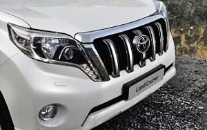   Toyota Land Cruiser Prado - 2013
