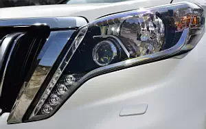   Toyota Land Cruiser Prado - 2013