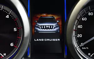   Toyota Land Cruiser Prado - 2013