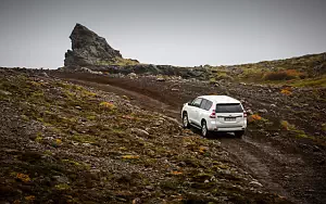   Toyota Land Cruiser Prado - 2015