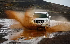   Toyota Land Cruiser Prado - 2015