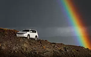   Toyota Land Cruiser Prado - 2015