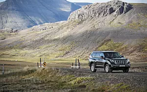   Toyota Land Cruiser Prado - 2015