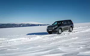   Toyota Land Cruiser Prado - 2015