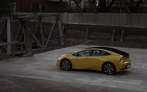   Toyota Prius Plug-in Hybrid - 2023