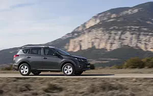   Toyota RAV4 - 2013
