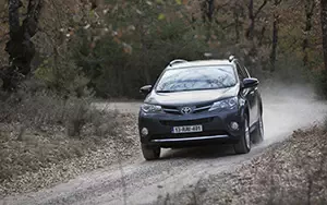  Toyota RAV4 - 2013