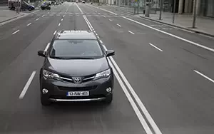   Toyota RAV4 - 2013