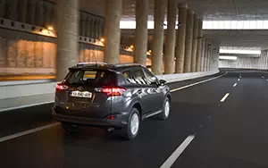   Toyota RAV4 - 2013