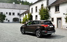   Toyota RAV4 - 2014