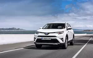   Toyota RAV4 Hybrid - 2016