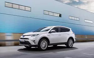  Toyota RAV4 Hybrid - 2016