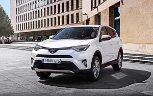   Toyota RAV4 Hybrid - 2016