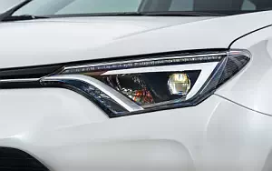   Toyota RAV4 Hybrid - 2016