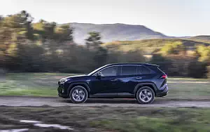   Toyota RAV4 Hybrid - 2019