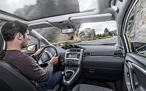   Toyota Verso - 2013