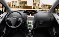   Toyota Yaris - 2010