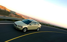   Volvo S40 - 2004