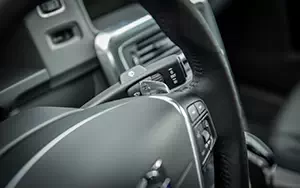   Volvo S60 D5 - 2014