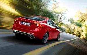   Volvo S60 R-Design - 2014