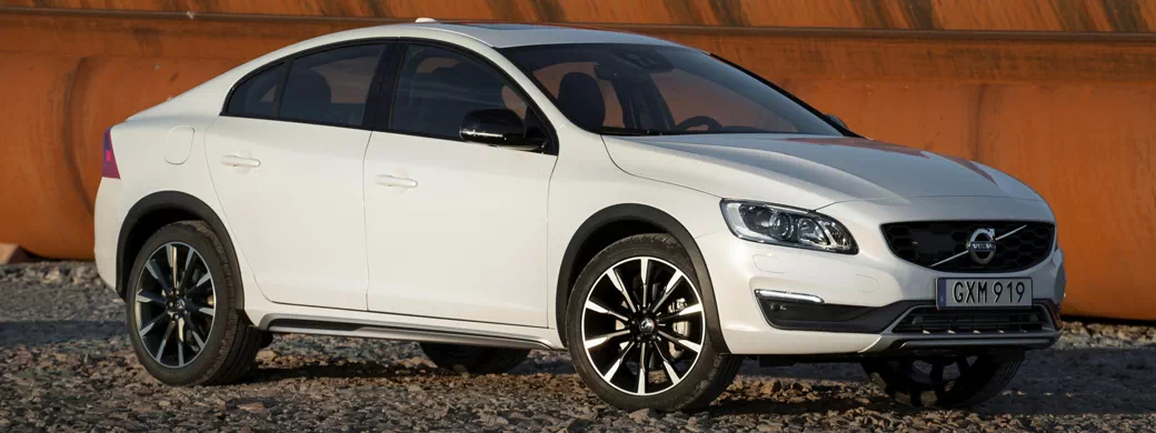   Volvo S60 D4 Cross Country - 2016 - Car wallpapers