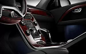   Volvo S80 - 2014