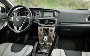  Volvo V40 Cross Country - 2014