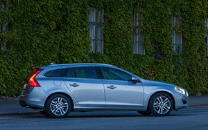   Volvo V60 T5 - 2013