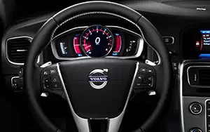   Volvo V60 - 2014