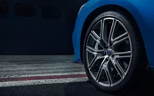   Volvo V60 Polestar - 2016