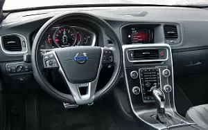   Volvo V60 T5 R-Design - 2016