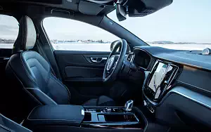   Volvo V60 T8 R-Design - 2019