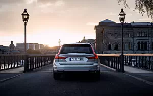   Volvo V90 T6 Inscription - 2016