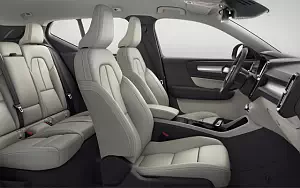   Volvo XC40 T5 Momentum - 2017