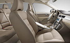   Volvo XC70 - 2011