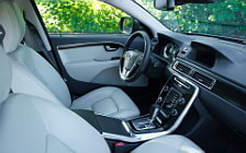   Volvo XC70 - 2012