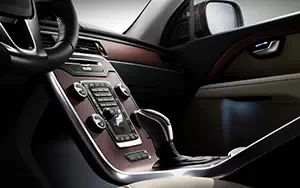   Volvo XC70 - 2014